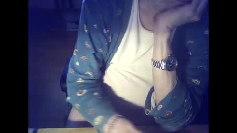 Snapshot of bekklove1 chatting on February 2, 2025, 9:19 am bekklove1 online show from February 2, 2025, 9:19 am