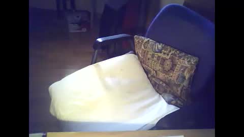 Snapshot of bekklove1 chatting on February 7, 2025, 10:19 am bekklove1 online show from February 7, 2025, 10:19 am