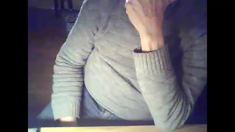 Snapshot of bekklove1 chatting on February 7, 2025, 3:41 pm bekklove1 online show from February 7, 2025, 3:41 pm