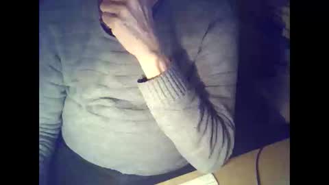 Snapshot of bekklove1 chatting on February 15, 2025, 5:50 pm bekklove1 online show from February 15, 2025, 5:50 pm