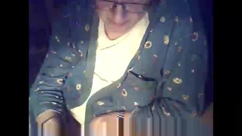 Snapshot of bekklove1 chatting on February 21, 2025, 7:12 am bekklove1 online show from February 21, 2025, 7:12 am