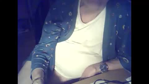 Snapshot of bekklove1 chatting on March 11, 2025, 2:32 am bekklove1 online show from March 11, 2025, 2:32 am