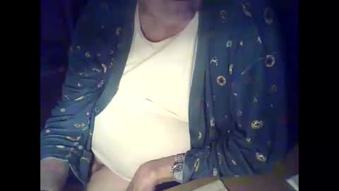 Snapshot of bekklove1 chatting on March 12, 2025, 6:40 am bekklove1 online show from March 12, 2025, 6:40 am