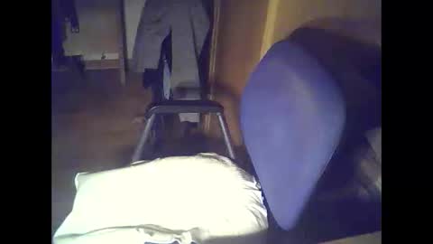 bekklove1 online show from February 18, 2026, 7:21 pm