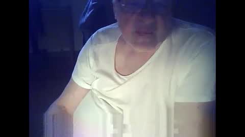 bekklove1 online show from March 24, 2026, 10:53 am