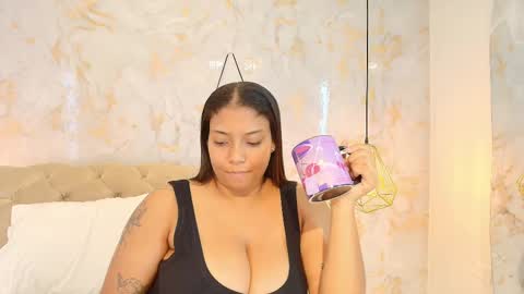 Snapshot of belacampbell chatting on October 7, 2025, 2:14 pm Bela online show from October 7, 2025, 2:14 pm