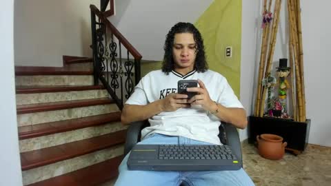 independent model online show from May 31, 2026, 8:10 pm