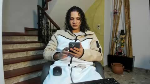 independent model online show from June 1, 2026, 11:50 pm