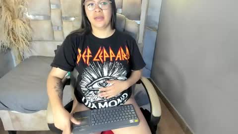 Snapshot of belen_green chatting on April 6, 2026, 1:01 pm Belen online show from April 6, 2026, 1:01 pm