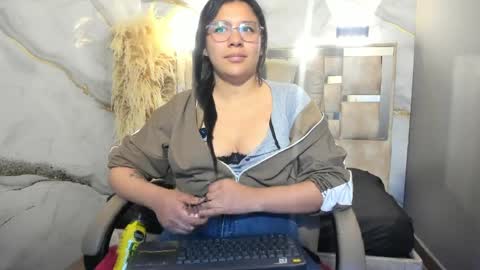 Snapshot of belen_green chatting on May 11, 2026, 4:04 pm Belen online show from May 11, 2026, 4:04 pm