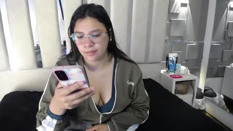 Snapshot of belen_green chatting on June 6, 2026, 11:15 am Belen online show from June 6, 2026, 11:15 am