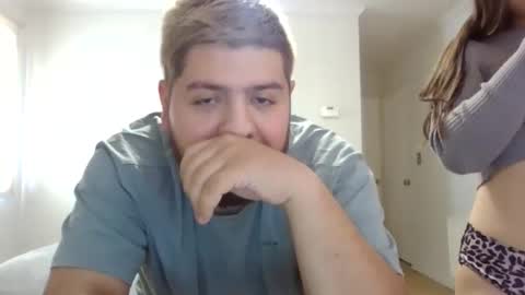 Snapshot of belenpetite chatting on September 22, 2025, 6:43 pm Petite Belen and Alex online show from September 22, 2025, 6:43 pm