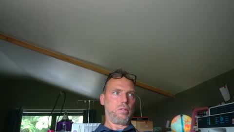 Snapshot of belgianordenary chatting on October 10, 2025, 11:31 am belgianordenary online show from October 10, 2025, 11:31 am