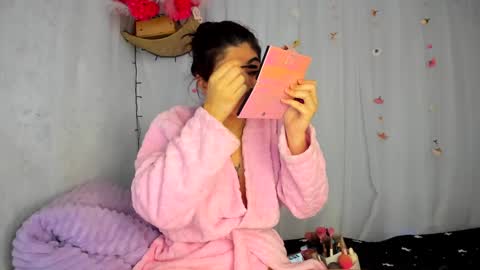 modelo independiente online show from October 13, 2025, 6:08 pm