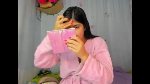 modelo independiente online show from May 11, 2026, 7:11 pm