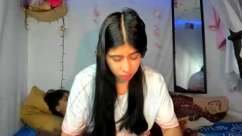modelo independiente online show from June 14, 2026, 3:52 am