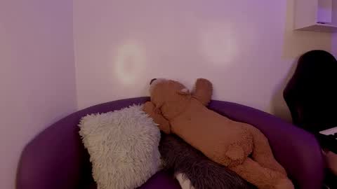 Bella online show from February 2, 2026, 5:00 pm