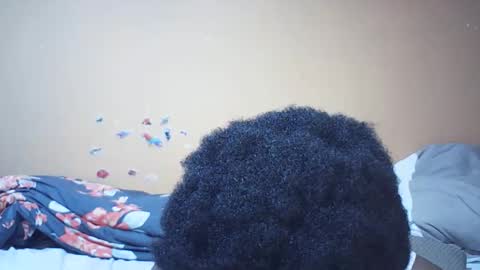 Bella online show from November 30, 2025, 2:37 am