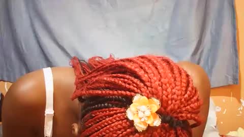 Bella online show from December 21, 2025, 7:43 pm