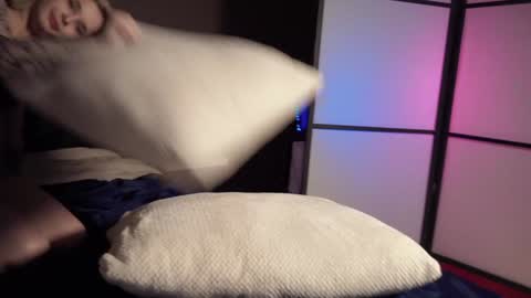 Snapshot of bella_alita chatting on January 25, 2025, 2:37 am  lita  online show from January 25, 2025, 2:37 am