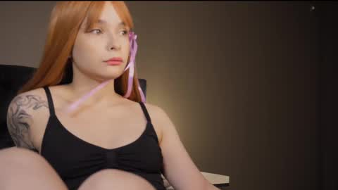 Snapshot of bella_alita chatting on February 11, 2025, 8:20 pm  lita  online show from February 11, 2025, 8:20 pm