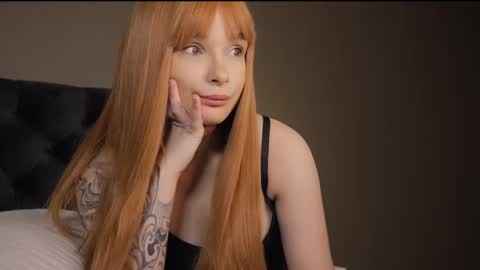 Snapshot of bella_alita chatting on February 11, 2025, 11:22 pm  lita  online show from February 11, 2025, 11:22 pm