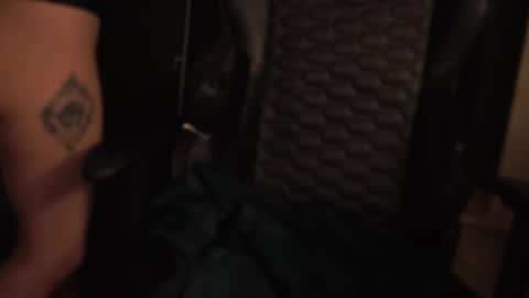 Snapshot of bella_alita chatting on February 19, 2025, 8:20 pm  lita  online show from February 19, 2025, 8:20 pm