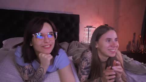 Snapshot of bella_alita chatting on September 14, 2025, 8:24 am  lita  online show from September 14, 2025, 8:24 am