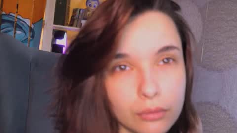 Snapshot of bella_alita chatting on October 9, 2025, 8:29 pm  lita  online show from October 9, 2025, 8:29 pm