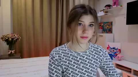 Bella online show from March 15, 2026, 6:03 pm