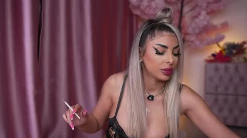 Emma  Bella online show from May 2, 2026, 10:15 pm