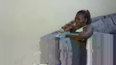 Snapshot of bella_c8 chatting on May 18, 2026, 11:49 am bella_c8 online show from May 18, 2026, 11:49 am