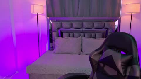 Snapshot of bella_clark2 chatting on March 26, 2026, 1:06 pm Bella online show from March 26, 2026, 1:06 pm
