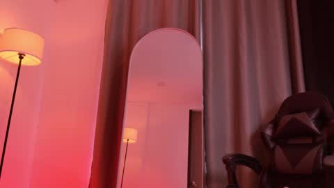 Snapshot of bella_clark2 chatting on April 9, 2026, 3:50 pm Bella online show from April 9, 2026, 3:50 pm