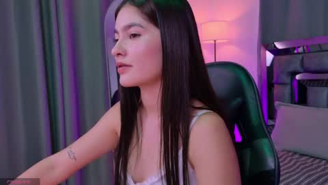 Snapshot of bella_clark2 chatting on April 25, 2026, 3:31 pm Bella online show from April 25, 2026, 3:31 pm