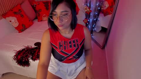 Dessi  online show from December 4, 2024, 11:52 am