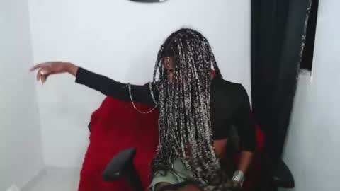 bella_fox723 online show from February 6, 2026, 4:06 am