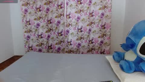 bella_gentle online show from February 18, 2026, 10:33 am