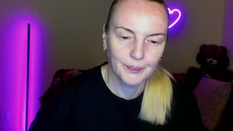 Bella online show from May 8, 2026, 5:46 am