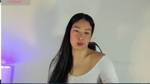 Laura online show from March 2, 2025, 1:27 pm