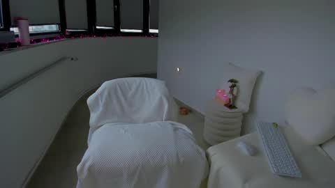 Snapshot of bella_hot77 chatting on March 29, 2026, 10:15 am Anna online show from March 29, 2026, 10:15 am