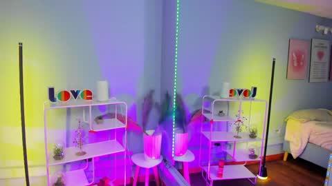 Snapshot of bella_lane_ chatting on March 24, 2026, 3:33 am Bella online show from March 24, 2026, 3:33 am