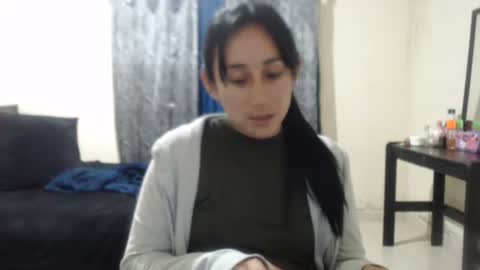 bella_luna34 online show from February 25, 2026, 3:27 am