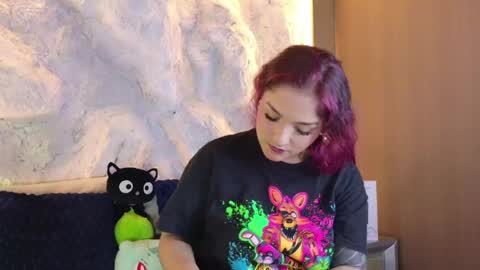 Snapshot of bella_mush chatting on May 14, 2026, 10:05 pm BELLA online show from May 14, 2026, 10:05 pm