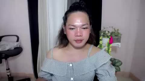 bella_ngo online show from June 20, 2026, 2:47 am