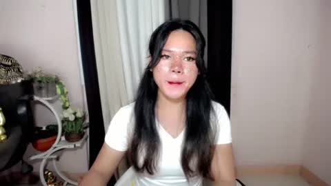 bella_ngo online show from July 9, 2026, 3:05 pm