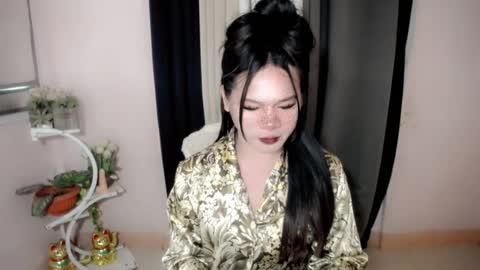 bella_ngo online show from July 29, 2026, 1:37 am