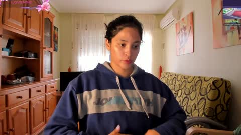 bella_pocahontas3 online show from December 9, 2024, 11:04 am