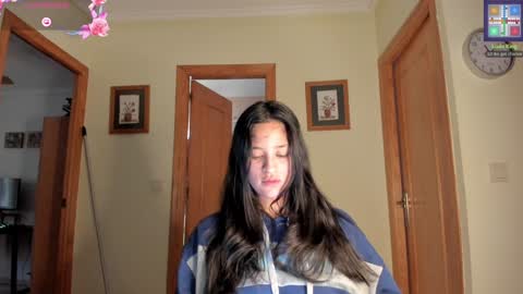 bella_pocahontas3 online show from December 11, 2024, 9:09 am
