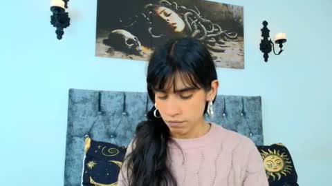 Bella online show from October 15, 2025, 12:33 am